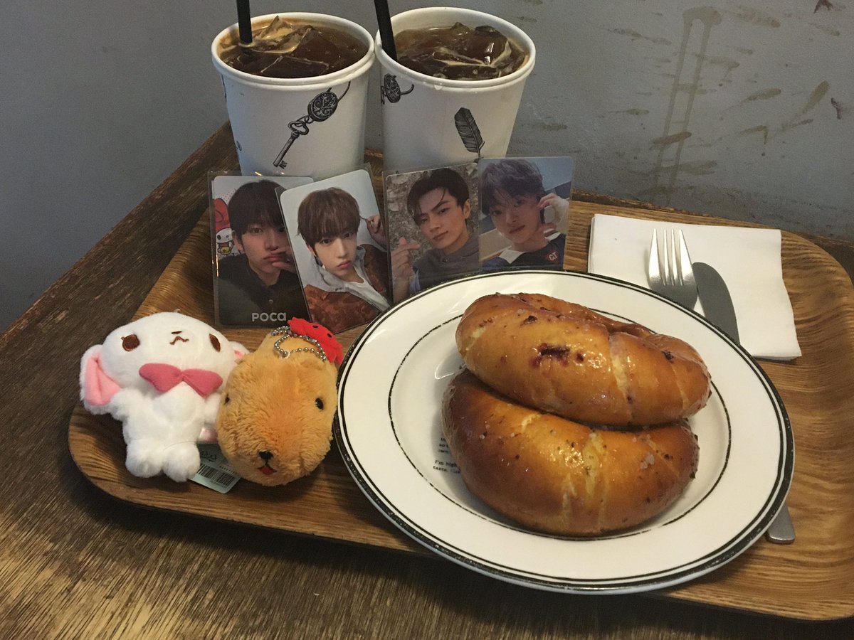 tomypurple's tweet photo. 냠르한하루 https://t.co/y3Dtk4gIjr