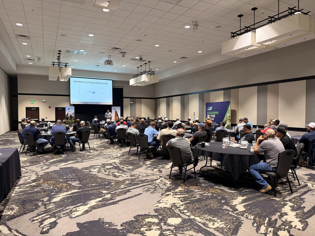 steiner_eric's tweet photo. Great turnout for our BW Fusion dealer meeting in Kearney.  If you’re not here, you’re missing out! @bw_fusion https://t.co/gyV7T2SSPr