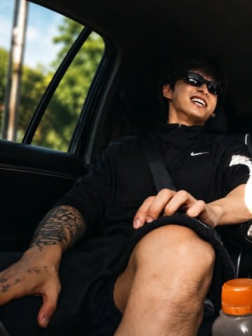 JEONKH_'s tweet photo. my crush https://t.co/GRnBBcaNbW