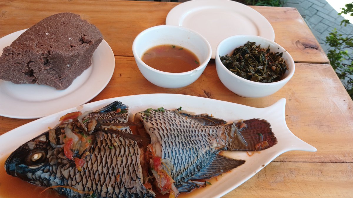 mo_gambi's tweet photo. @osumo_brad Back in the days, you used to make raw and unadulterated without too much oil and spices, just authentic tasting fish with only salt and pili pili kwa umbali. Used to enjoy this more https://t.co/raNmJ2Pmc3