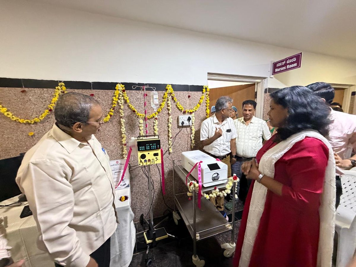 SWRRLY's tweet photo. A significant step forward in ophthalmic healthcare at Central Hospital, Hubballi, with the inauguration of a new Phacoemulsification System today.

The facility was inaugurated by Shri P. Ananth, General Manager, SWR, in the presence of Dr. Sobha Jasmine S., PCMD/SWR, along with senior medical officers, doctors and staff.

The new facility will further strengthen advanced eye-care services for railway beneficiaries.