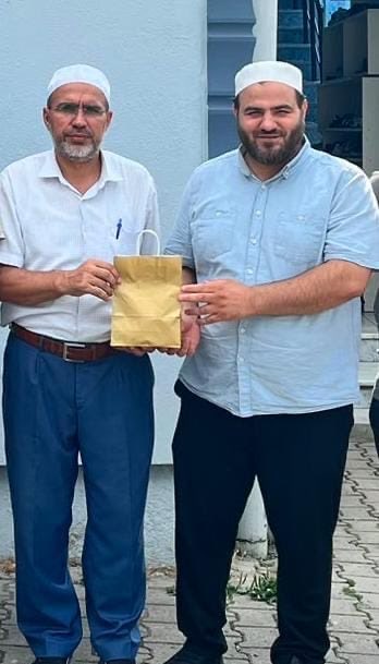 EhadDuzce's tweet photo. ELHAMDÜLİLLAH
Düzce EHAD yeni yönetimi olarak  onursal başkanımız
İRFAN AKBAŞ hocamı ve 
Kur'an kursumuzu ziyaret edip ikramlarımızı ve hediyelerimizi takdim ettik. https://t.co/Crx3KO44Kq