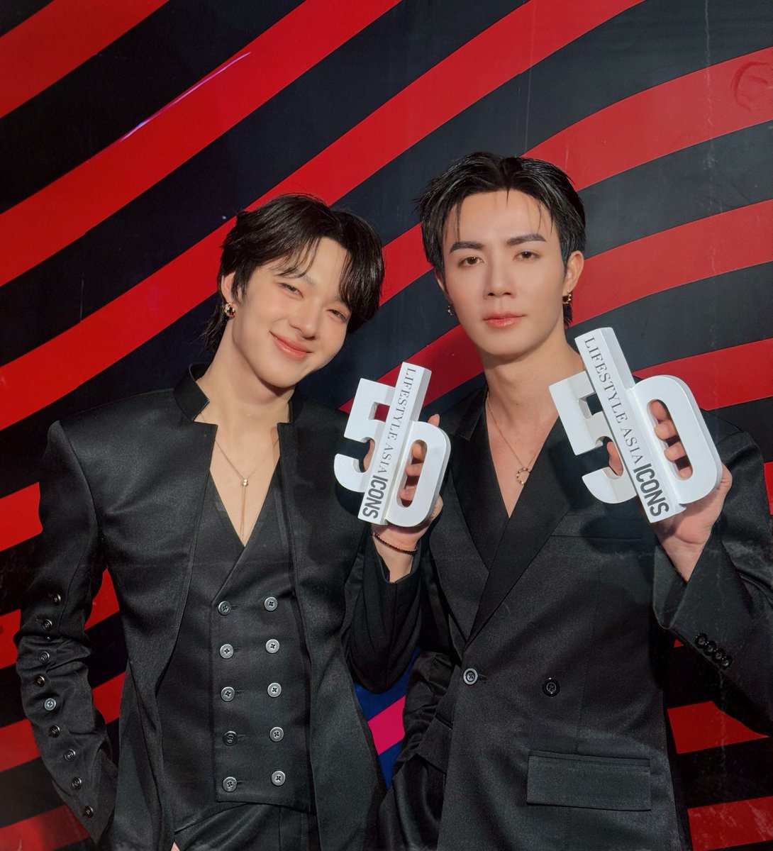 CwrNew's tweet photo. ขอบคุณทางงานและท่านคณะกรรมการทุกท่านสำหรับรางวัลนี้ด้วยนะครับ 🙏🏻 ขอบคุณทุกคนที่มาหาด้วยน้า วันนี้ได้เติมแมวเติมหมากันอ๊ะยางง เขตแมวดุ ระวังแมวข่วน 😼 กลับบ้านกานดี ๆ น้า 🫰🏻
#LSA50ICONS2026xDMD https://t.co/EI2g8tjFND