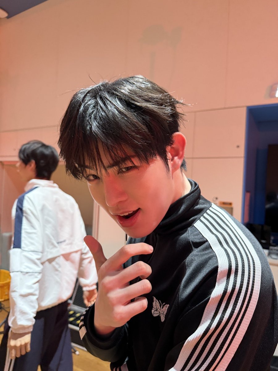 e6aoyc9's tweet photo. 참 잘어울리는 한 쌍이네요... https://t.co/YK8P9Shybx