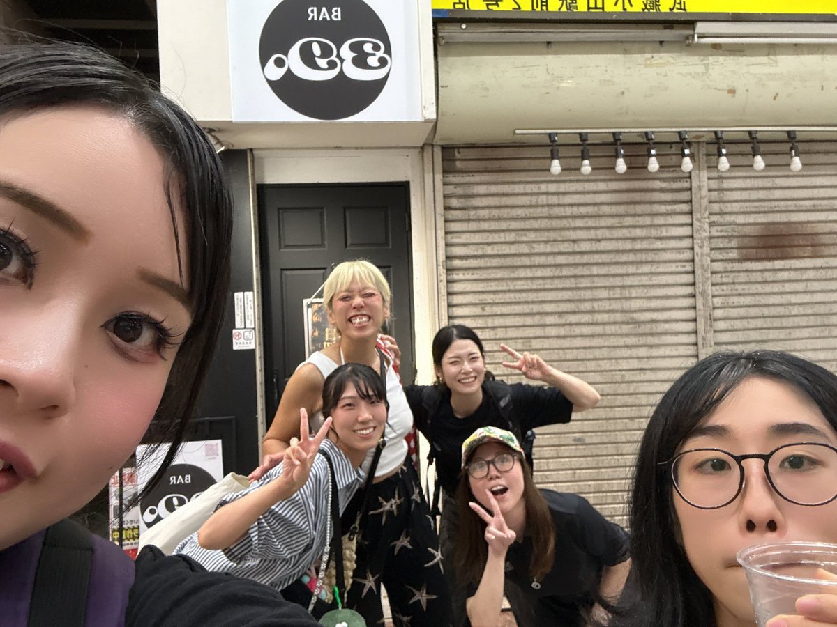 naive_kazama's tweet photo. サマーランドには行けなかったけど
夏の思い出をつくりました🌞❤️

いっぱい食べていっぱい笑った🥇🥇

ひぃさんがセットログをはじめて
一緒に帰ってたのに投稿するのに必死になって電車乗り遅れてたの面白すぎた https://t.co/Smgle0xu0s