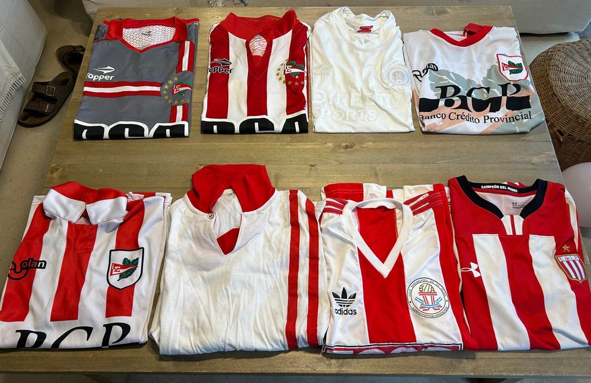 UlisesFasce's tweet photo. Un amigo esta vendiendo camisetas de #EDLP y otros equipos. Algunas fueron usadas en juego.

Consultar por MD. Se agradece RT. https://t.co/CmVevkIzkX