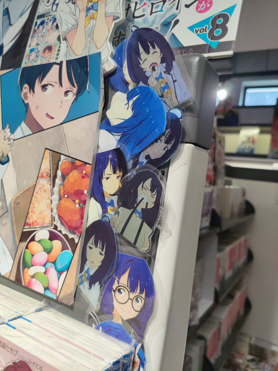koswopond's tweet photo. It seems like the bookstore staff already selected the winner a while ago 
What a pity that reading the original Japanese edition of Makeine is still too hard for me 
#マケイン https://t.co/E0L08ueGBb
