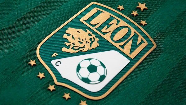 dlverdesoy's tweet photo. Feliz 82 aniversario al 8 veces Campeón del Fútbol Mexicano. Concachampions, Copa Libertadores, Mundial de Clubes. Gran historia la del Club León. https://t.co/T4eAhw8jfc