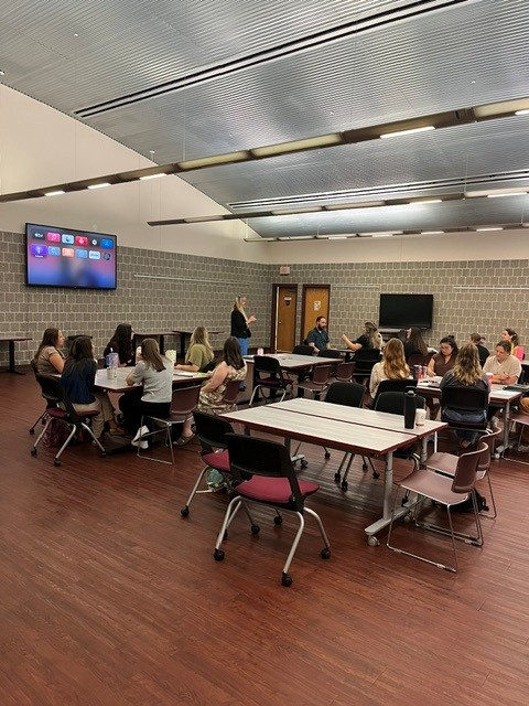 Slater_Supt's tweet photo. The best part of professional development? The conversations that happen between the slides. #SlaterNation #Equipped2Thrive https://t.co/Mmlp3KzoMT