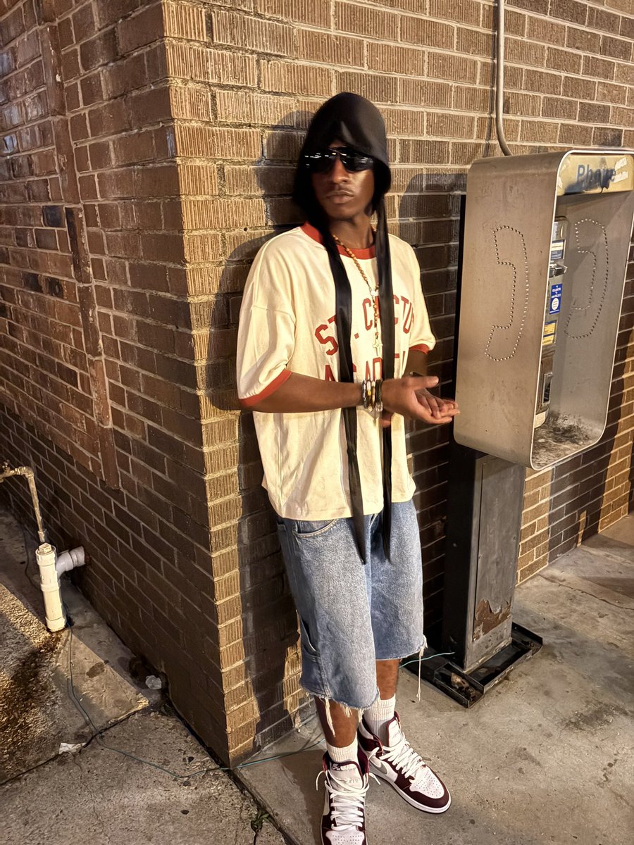 PJScott12's tweet photo. Me real quick https://t.co/jqAOZ9jkkP