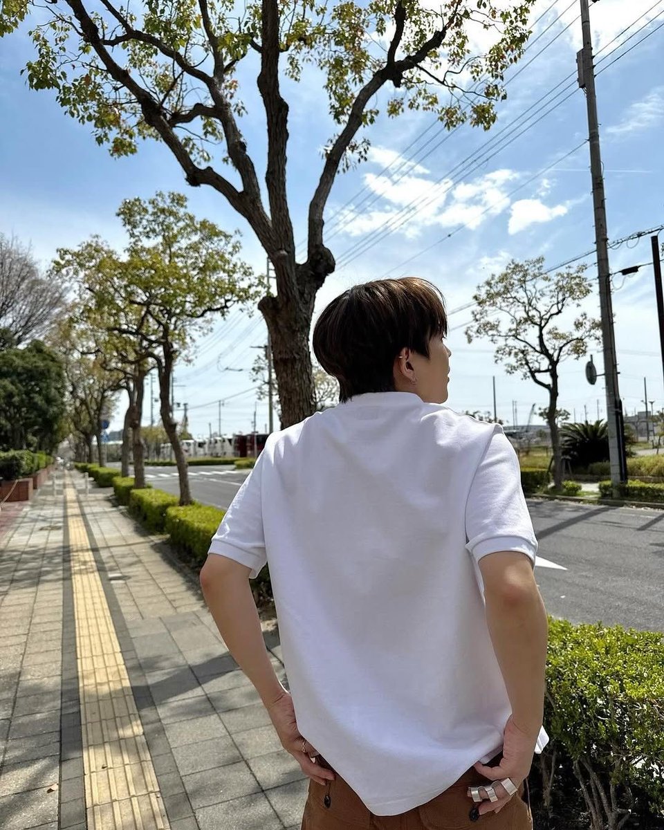 topazfanatic's tweet photo. your camera roll if hj was your boyfriend https://t.co/6RUGIGU3iR