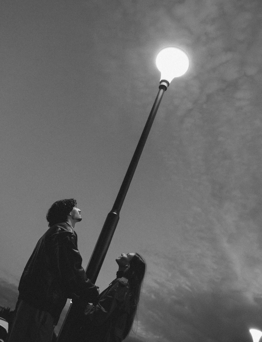 bysofiaconte's tweet photo. The most perfect sunset shoot with Maya &amp; Karl 🌙 https://t.co/RTgIM31A9K