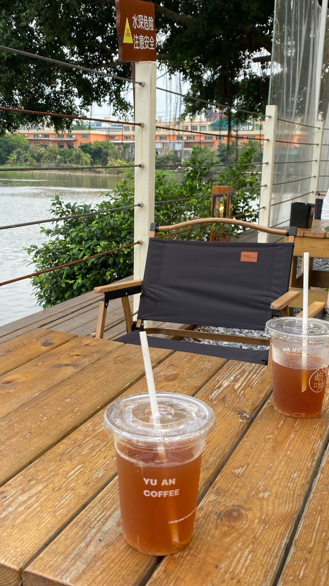 FunstarAdam's tweet photo. Ran into my old crew at the corner café today—laughed so loud the barista side-eyed us, caught up on every chaotic life update in 2 hours. These are the people who make even ordinary days feel like a party , https://t.co/squWFqA1Am