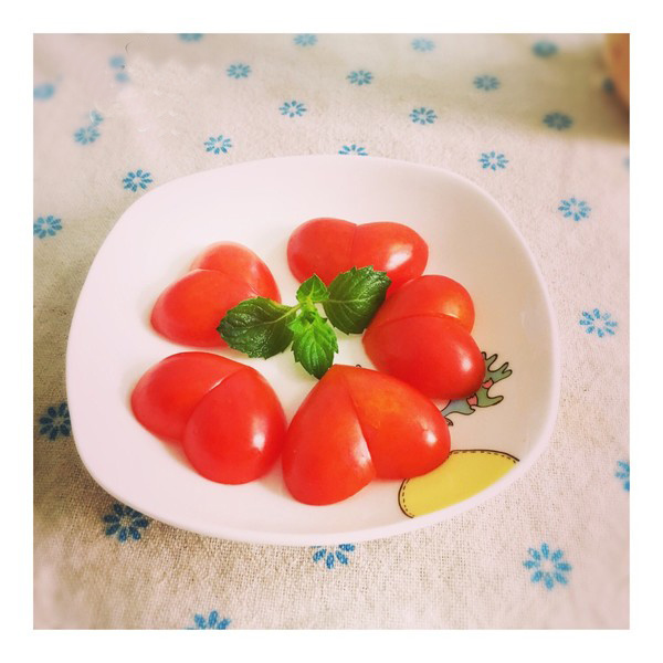 MdKamal98701654's tweet photo. [Just tried the new organic cherry tomatoes—burst with juicy sweetness, zero watery aftertaste! Perfect for salads or snacking, game changer for my weekly meal prep ]， https://t.co/PvgBdoRu4l