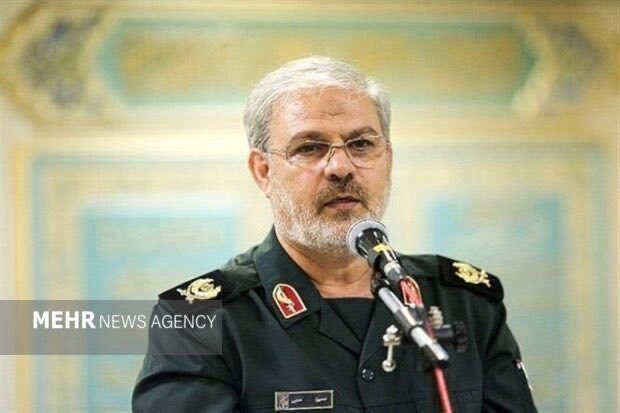 IranToday_'s tweet photo. 🔻
المتحدث باسم الحرس الثوري حسين محبي: 

منذ أكثر من عامين، لا يزال الكيان الصهيوني المحتل يخوض حرباً في غزة ولم يتمكن بعد من إلحاق ضرر جدي بحماس، فكيف للسعودية التي قدراتها العسكرية أقل من الكيان الصهيوني أن تتمكن من مجابهة اليمن أو تضعف قدراته هذا غير ممكن. 
. 
. 
. 
⬇️ https://t.co/jACI8P391E