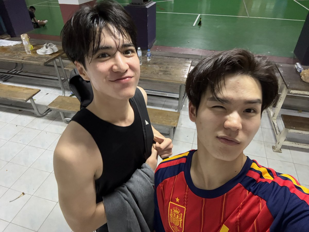 PKrittanun's tweet photo. เเรงดีไม่มีตก https://t.co/OiPmSBLGdO