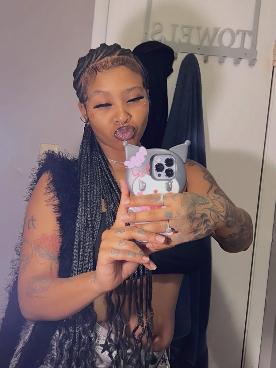 xxxxxxxxx089's tweet photo. I need some head asf 💦💦💦 https://t.co/nA6pYoyaWW