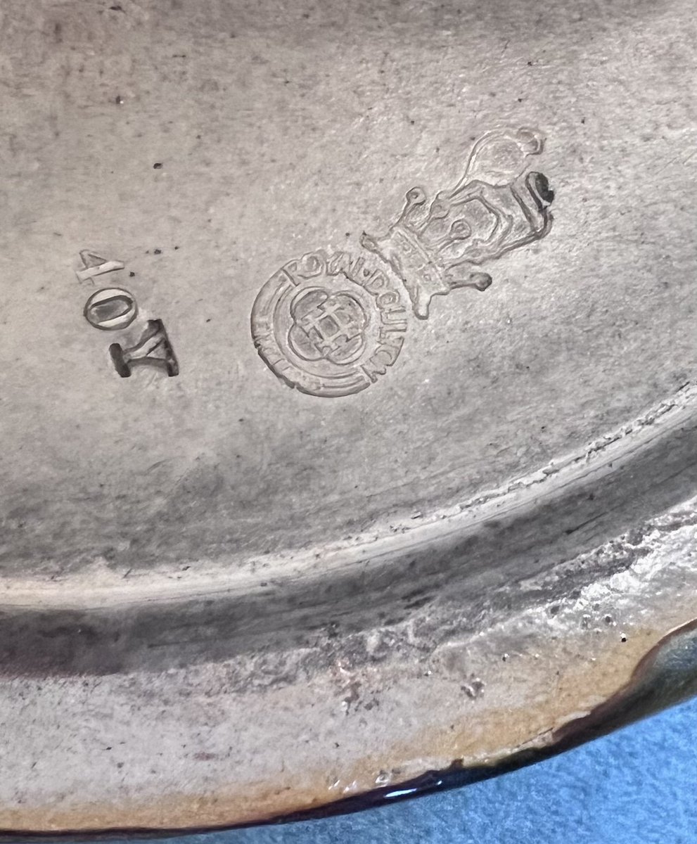 CatoCrane's tweet photo. Royal #Doulton Very LARGE & Heavy #Glazed #Stoneware #Jardiniere In Auction at https://t.co/mYXZeLjGJY 21st-27th August 2026 Some Restoration Required - @thesaleroom @shrewsmorris @LomaxFairs @antiques_atlas @chestertweetsuk @RoyalDoulton @RoyalDoulton_US @AkCramicsArt @ceramicsmonthly @CERAMICARTISTS @RDoultonRetail @AlexisGouledji @GardenerFliss @MartinG8177 @LivEchonews @LFC @EvertonStadium @BHG @GdnsIllustrated @homesandgardens @ESIinteriors @PhippsNews @GardenBrocante @WestKirbyToday