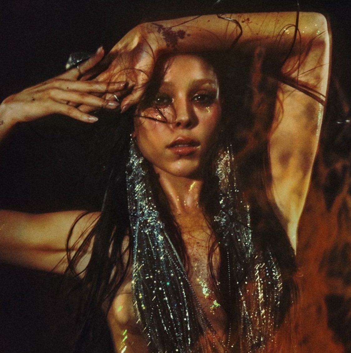 dannaupdatesbra's tweet photo. Faltam 7 dias para “WET DREAMS”, novo EP de DANNA e segunda parte de seu álbum. A nova fase da era chega em 27 de agosto. https://t.co/uqsyoxmeId