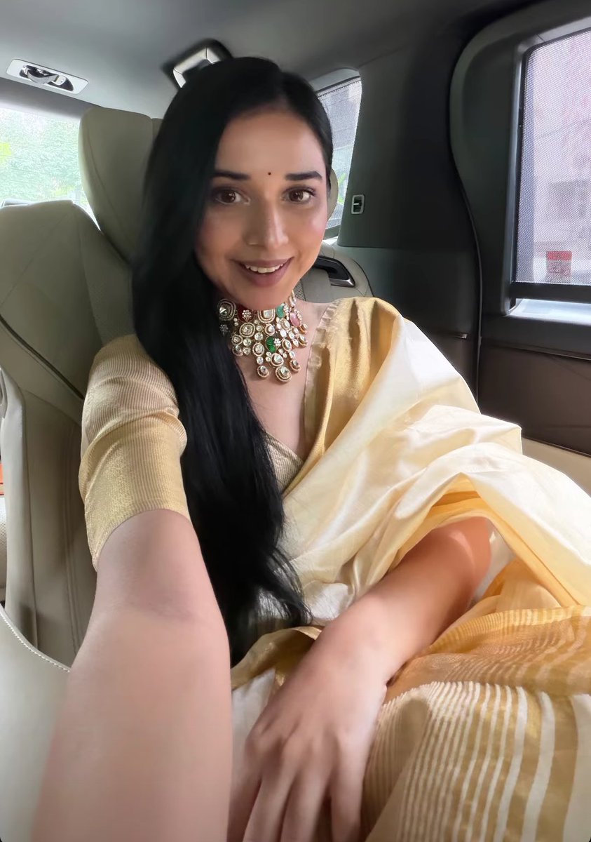AriesSoul1104's tweet photo. Tanya, you don't just steal hearts… you make them volunteer.😭💜
@itanyamittal 🧿

#TanyaMittal #TanyaKaParivaar https://t.co/mqnPWogUDC