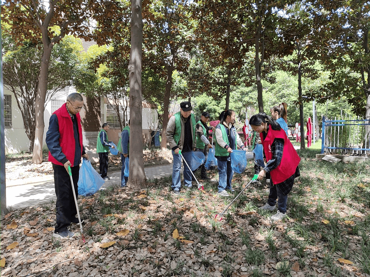 Lnack1's tweet photo. Join our neighborhood clean-up this Sat 9 AM at Green Park! Free snacks u0026 gloves provided. Bring your neighbors u0026 let’s make our community shine! https://t.co/toctOTeVCx