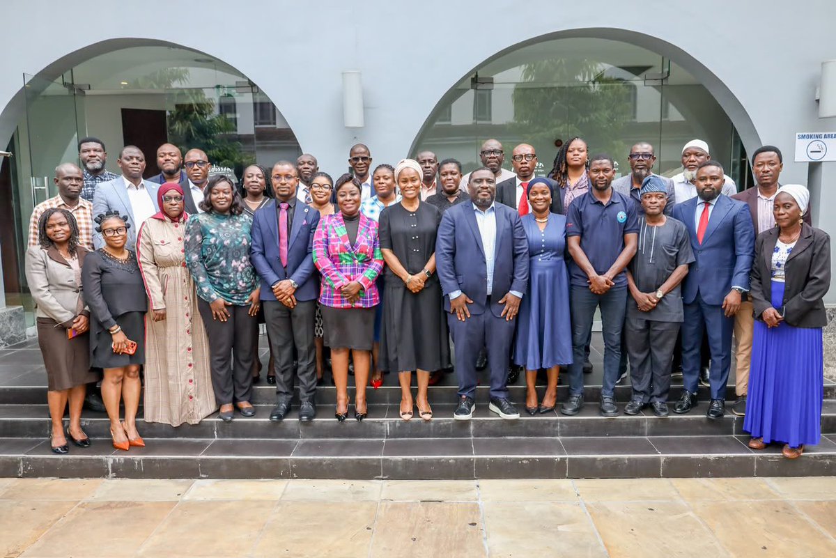 followlasg's tweet photo. DMO TRAINS GREEN BOND PROJECT OFFICERS ON POST-ISSUANCE MANAGEMENT 

Lagos State Debt Management Office (DMO), in its strive to ensure efficient and judicious utilisation of Green Bond proceeds, organised a two-day capacity-building programme for project officers for the Green Bond projects to equip them with the necessary skills towards the execution of the projects listed under the Green Bond.

The two-day training is a follow-up to the earlier post-issuance capacity-building programme organised for project officers in November, 2025. The training will allow the officers to appraise the knowledge acquired during the last capacity-building and equally provide an opportunity to address challenges in the course of the project implementation processes towards the successful execution of the projects.

In her welcome address, Mrs. Alake Sanusi, Permanent Secretary, Debt Management Office, highlighted that the objective of the training is to provide the participants with the necessary skills on Green Bonds, bearing in mind the rules guiding the issuance of Green Bonds, with emphasis on the post-issuance impact assessment and reporting. 

She stated that Green Bonds is a Climate friendly and Environmental Sustainability Bond which are expected to have an impact on the climate, the environment, the community, and the people. She used the opportunity to announce to the participants the “EMEA-Finance Achievement Award won by the State as Best Issuer of Green Bond in Sub-Saharan Africa in 2025”. 

Sanusi stated that winning the award was made possible with the support of all stakeholders. She submitted that it is not just about issuing Green Bonds, but also having the right post-issuance management skills, which was the reason for the capacity building for the project officers in partnership with PricewaterhouseCoopers (PwC).  

She thereby urged participants, as key stakeholders towards the execution of Green Bond projects, to maximise the opportunity of the training to equip themselves with the right skills by participating actively during the two-day training towards ensuring successful implementation of Green Bond projects, which will be measured in their reporting of the implementation of the projects.

The Permanent Secretary further stated that post-issuance capacity building will be a continuous exercise for the State to maintain the current status, as evident in the award won. She noted that failure to meet global standards in Green Bond post-issuance management may lead to the withdrawal of the certificate that grants the State the right to issue a Green Bond and thus lose the opportunity to issue another one in the future. 

Mrs. Sanusi equally acknowledged the partnership with PricewaterhouseCoopers (PwC) in the state’s journey on the Green Bond by using their expertise to train all the parties that make up the stakeholders in line with global standards. The training was attended by all project officers across the seven Ministries, Departments, and Agencies (MDAs) under the Green Bond.

@jidesanwoolu @drobafemihamzat @LagosDMO @gbenga_omo @gboyegaakosile @BarrBimbola @Mr_JAGs @Riddwane
#AGreaterLagosRising 
#LASG