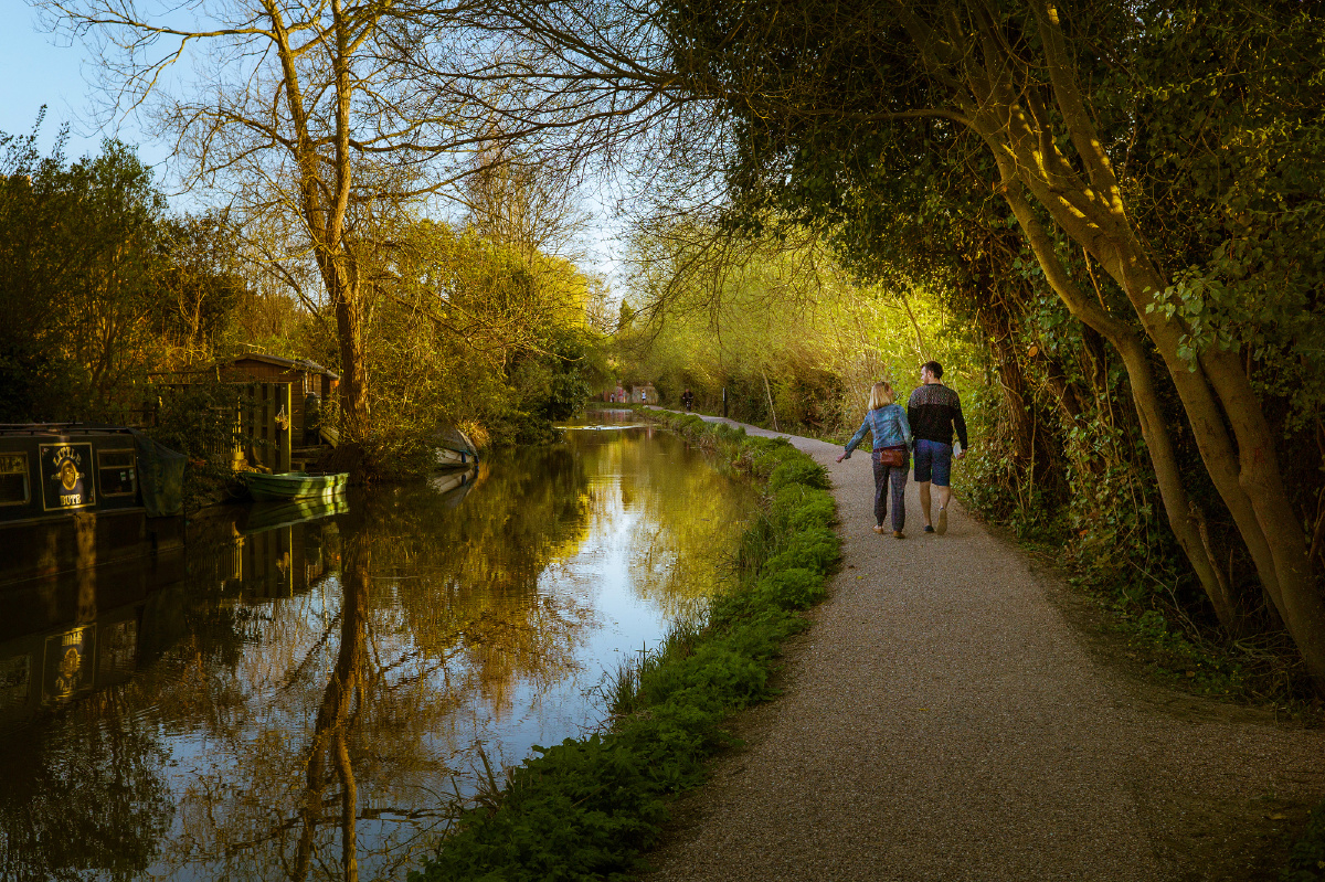 KevinAb1992's tweet photo. Just wrapped up a perfect morning walk along the riverside! Fresh air, chirping birds, and golden sunlight making everything glow. My weekend routine never felt better.， https://t.co/op5JHRIBkf