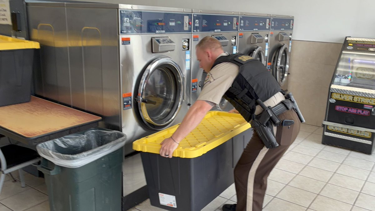 JeffCoMoSheriff's tweet photo. Remember all those Beanie Babies that were donated? Well, Tom and the nice folks at House Springs Coin Laundry donated the time and effort to get them cleaned, sanitized, and ready for our Deputies, Crisis Intervention Unit, and Victim Services division to give to kids experiencing traumatic events.
Deputy Burwell made the delivery this morning.
Thanks for the help, Tom! We appreciate your help and generosity.
#JeffCoProud