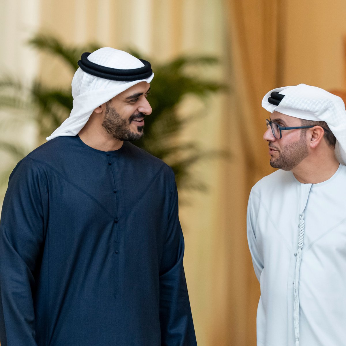 _hhmbz1's tweet photo. - صاحب السمو الشيخ محمد بن زايد آل نهيان رئيس الدولة "حفظه الله" يستقبل المواطنين بحضور عدد من سمو الشيوخ.

UAE President His Highness Sheikh Mohamed bin Zayed Al Nahyan receives citizens in the presence of a number of Sheikhs. https://t.co/lhj4VvXLNl