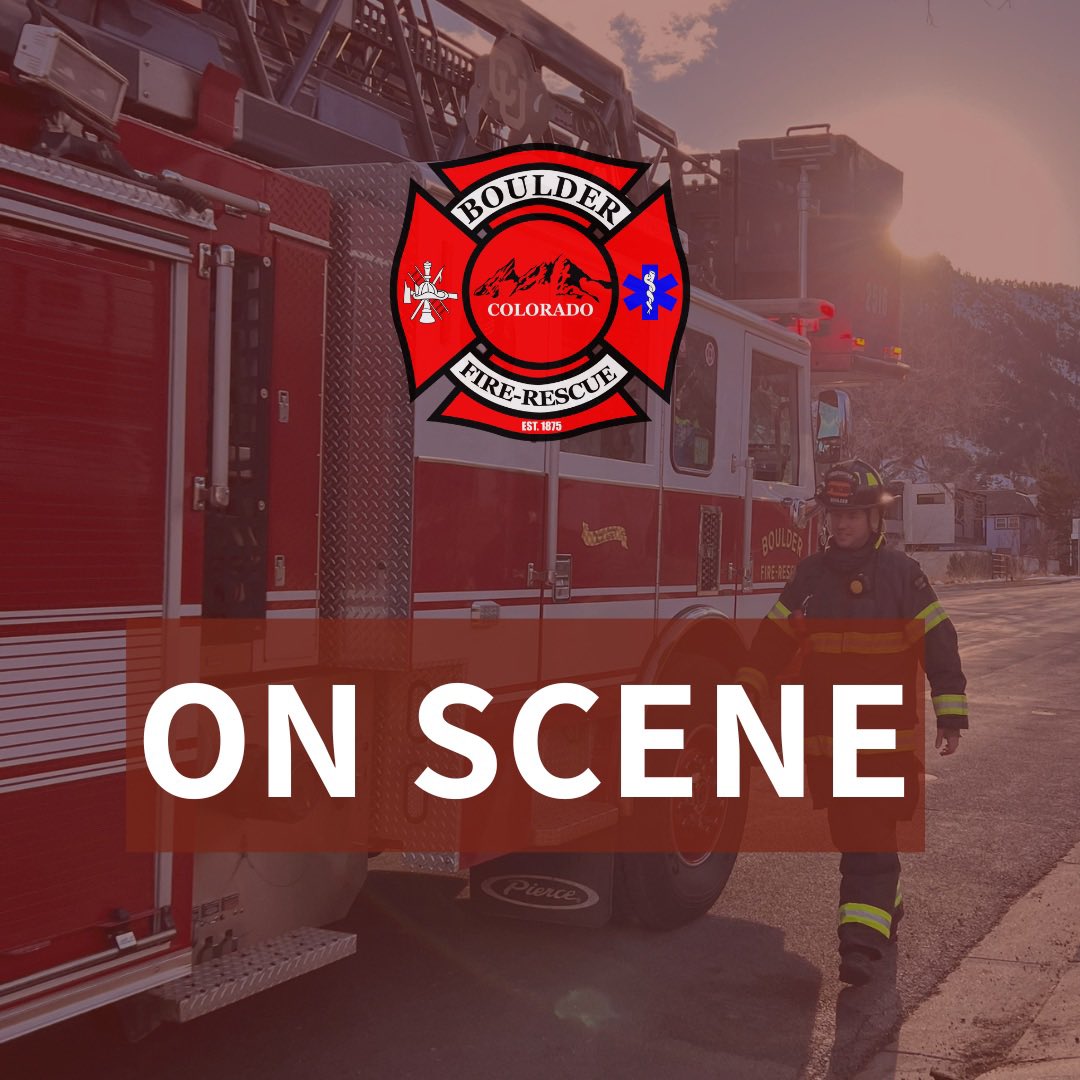 boulder_fire's tweet photo. Boulder Fire-Rescue is currently responding to a wildfire on the west side of Canyon. Near Eben G Fine park. Please avoid the area while crews work. https://t.co/ox4CzQ8Tk6