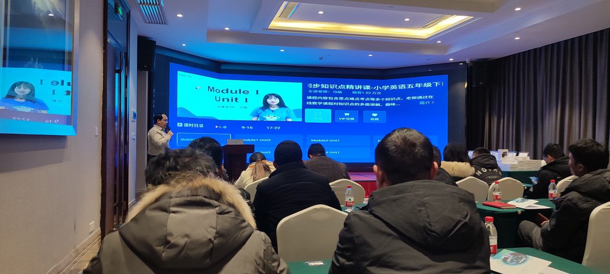 obinokiyparen's tweet photo. Just wrapped up an insightful social media marketing lecture with industry peers! Learned actionable tricks for algorithm hacks and audience growth—game-changer for my content strategy. https://t.co/JrvT2myHiY