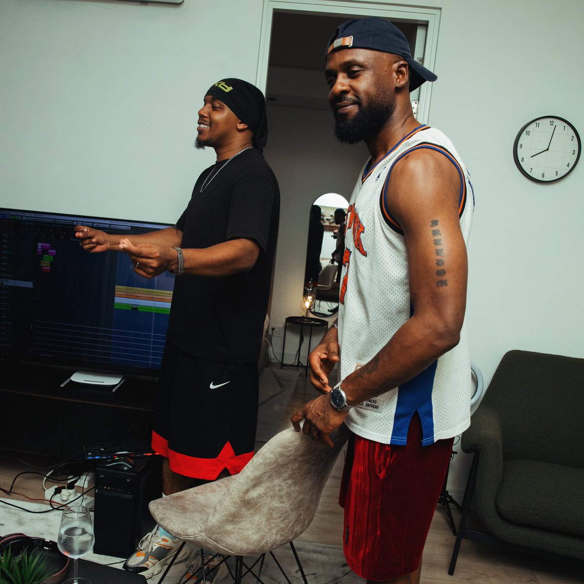 OriginalJayJody's tweet photo. Dumelang! 

“Naledi” by Yours Truly, @Blaklez as @CoolnBlak with the talented, Miss Ready ✨ at midnight 💿 

🎹: Jooniar 
📸: @opt.fps (IG)

🔗 https://t.co/djg7wloV1Y https://t.co/gIqx3cSbjZ