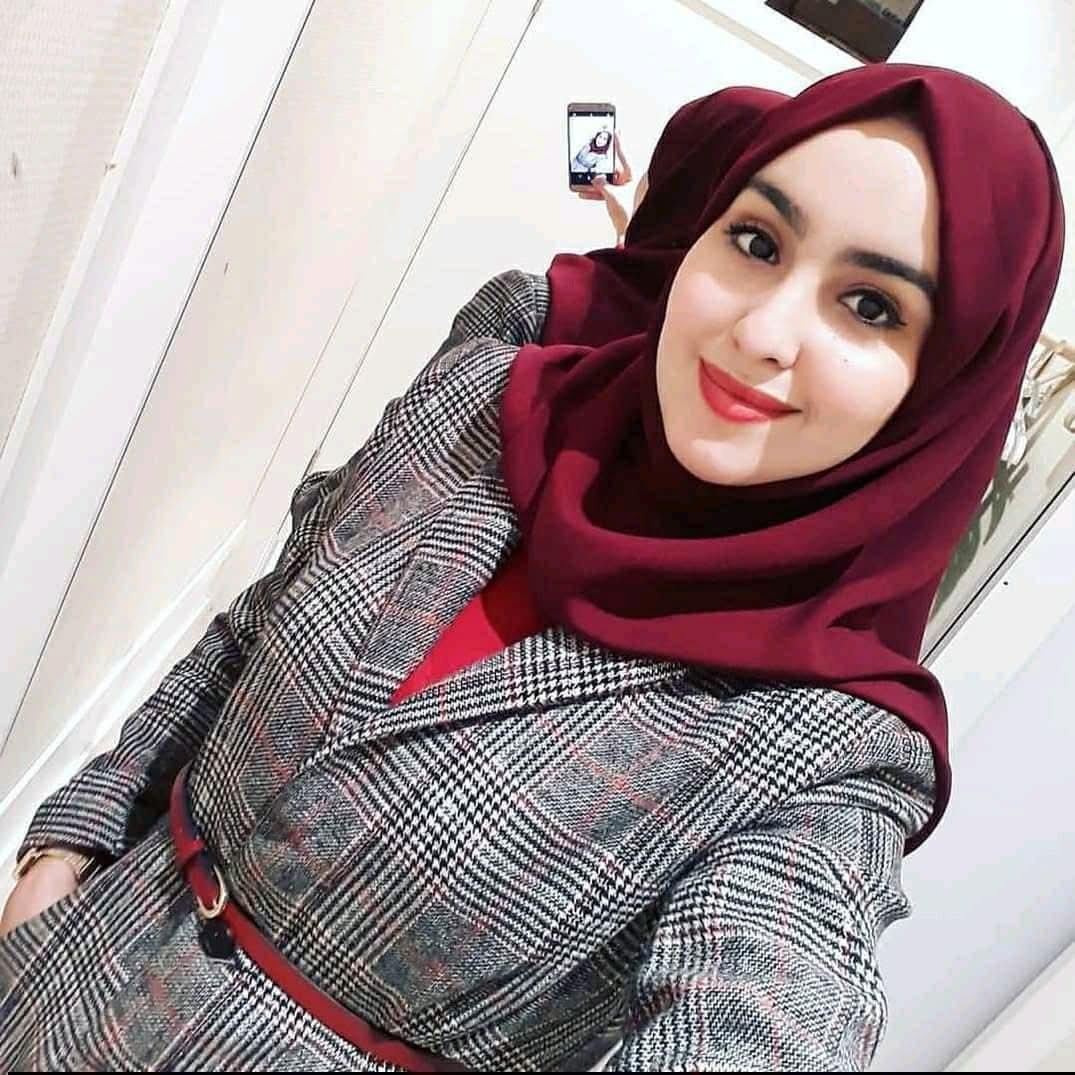 2ss_ss__'s tweet photo. لديك طلب متابعه من دكتورة منذ دقيقتين لم ترد عليها🌹🥰 https://t.co/YuSN504ORt