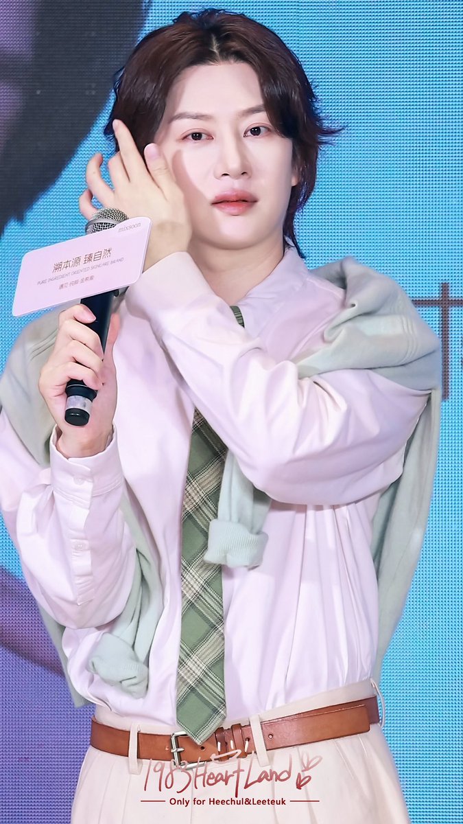 KewaKewa2's tweet photo. พี่ฮีคือคนสวยขามาก อยู่นิ่งคือสวยมาก หล่อมาก อย่าให้ได้พูดนะ https://t.co/UTCxjZ04Cc