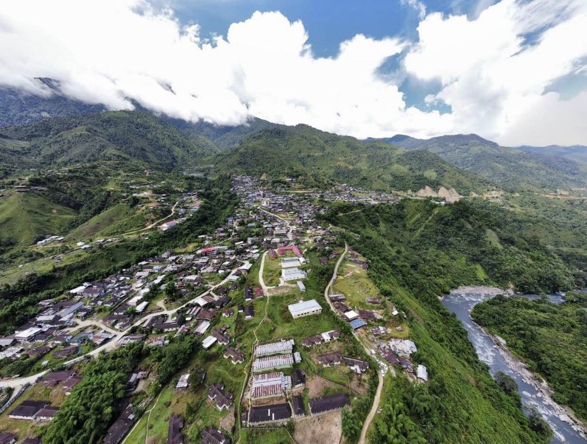 Infragati's tweet photo. Ceigall India JVs won 5 road projects worth ₹2,423.70 crore for NH-913 (Arunachal Frontier Highway).

The projects cover about 278 km across Bile-Migging, Huri-Taliha and Sarli-Huri sections, with 48-month construction and a 5-year maintenance period. https://t.co/cHViIyWdbY
