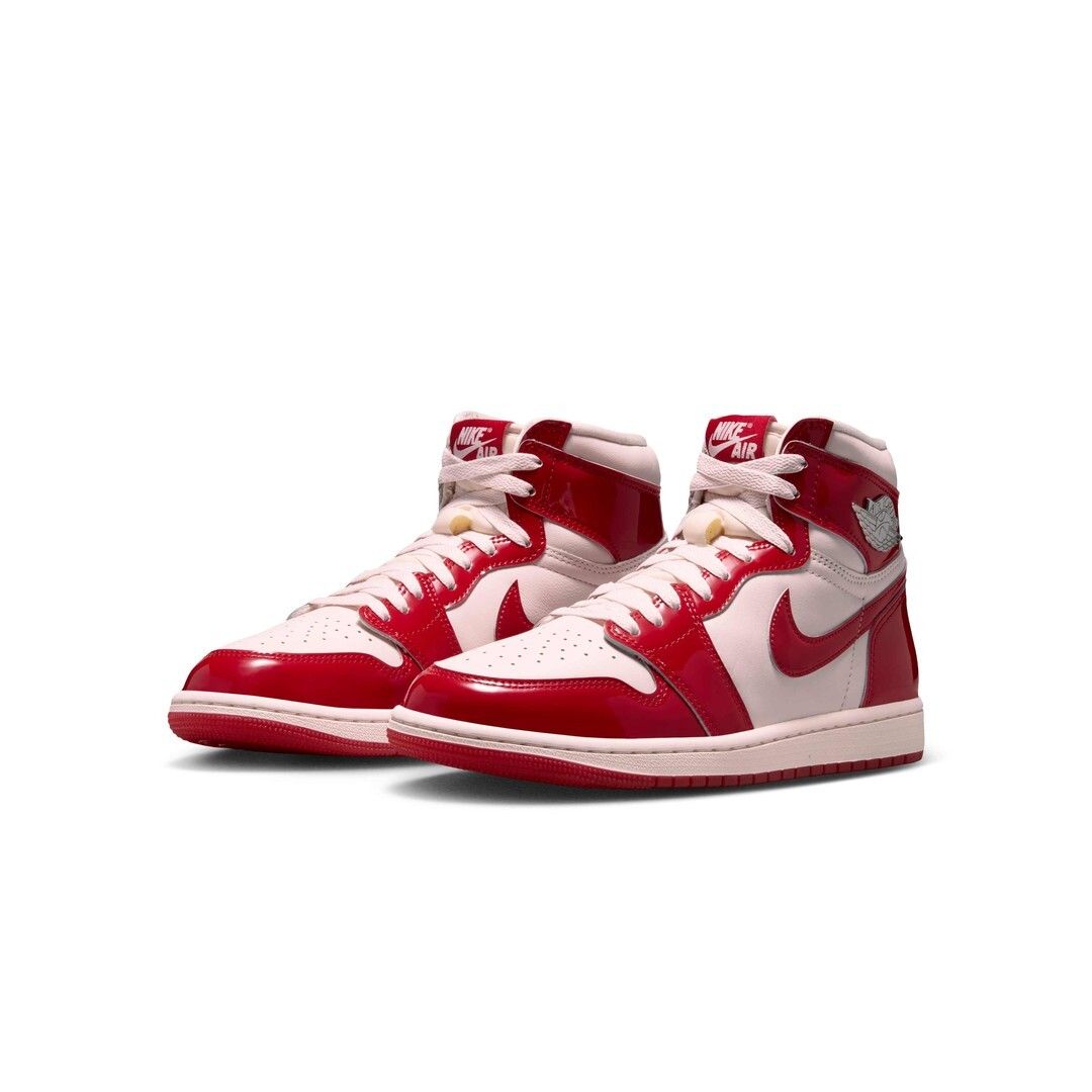 TheSiteSupply's tweet photo. Coming Soon: Women's Air Jordan 1 High OG "Nails And Grails" 

💵 $185
🗓️ September 2nd https://t.co/InoLLLn6uz