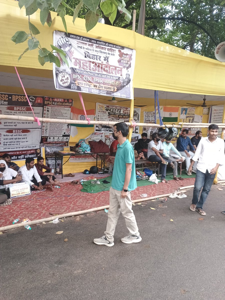jhingur111's tweet photo. बिहार में भ्रष्ट शिक्षा व्यवस्था के खिलाफ आंदोलन जारी है गर्दनीबाग में भी। #bpsc #tre #gardanibag https://t.co/bizjCIQHXW