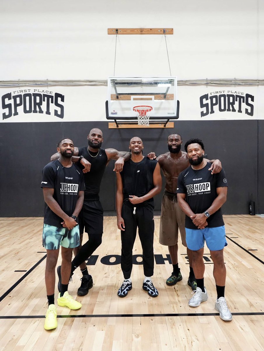 NBAdoPovo's tweet photo. Meu amigo... https://t.co/7VH7iJAbQa