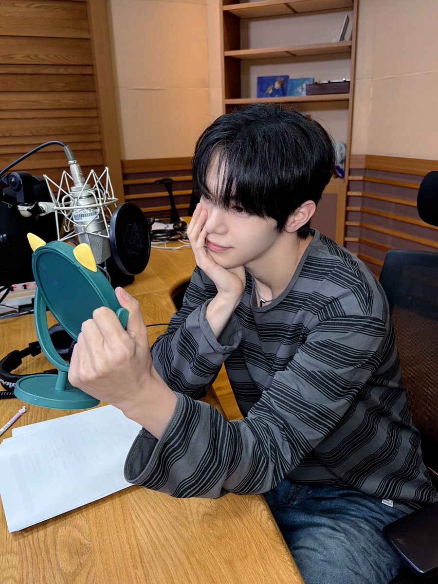 TUNEXX_official's tweet photo. #off_TUNE 

260820 #아이돌라디오핫차트

#TUNEXX #튜넥스
#Donggyu #동규 https://t.co/1pTTIzUDSz