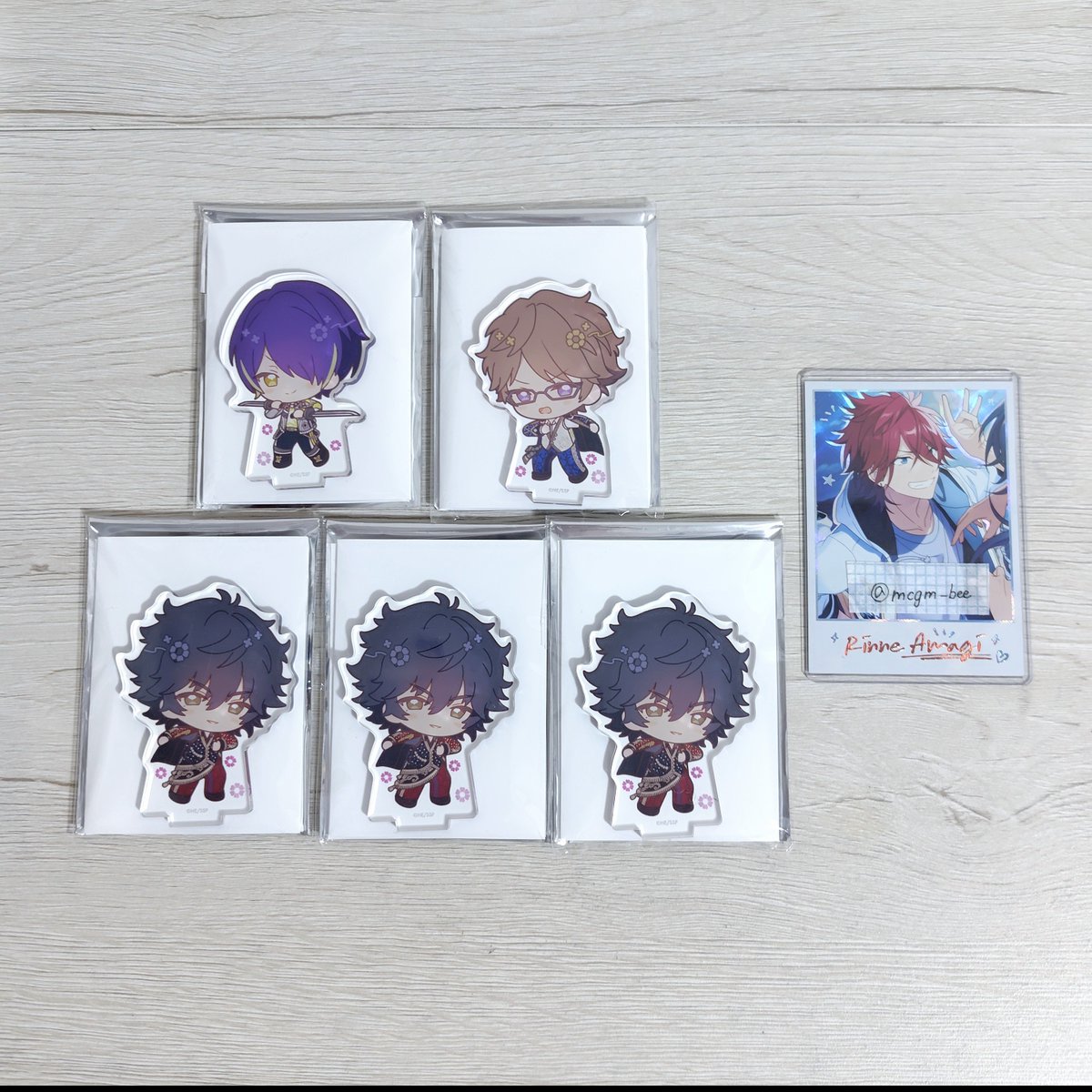 mcgm_bee's tweet photo. 〔 交換  譲渡 〕
あんスタ アニカフェ イースター スタフォニ

譲 ｜ 鉄虎 翠 忍 陣 章臣

求 ｜ スタフォニ 4th : HiMERU こはく > 桃李 
　 　 スタフォニ 3rd : 燐音 ニキ
　 　 定価 (+送料)

・交換 / 譲渡 の優劣なし

お気軽にお声掛けください💬 https://t.co/xbRi6jWAV0