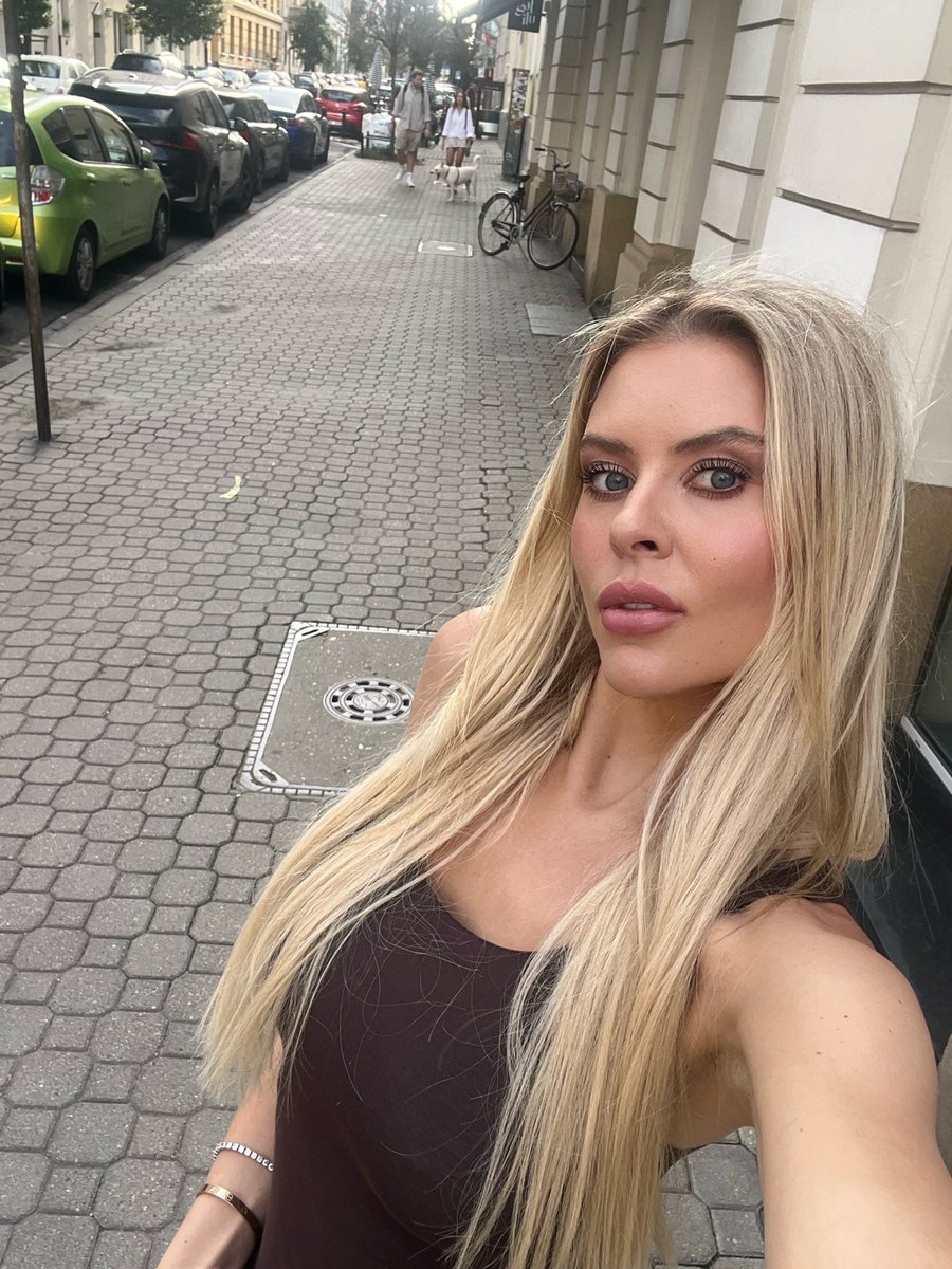 Rogowskawero's tweet photo. Poland is not yet poisoned by modern feminism.

Most women here still carry conservative values — strong yet soft, nurturing, and putting God and family first.

Western Europe and the socialists are trying hard to make women compete with men and abandon their femininity.

The result? Tough, cold “warriors” who mirror the worst of toxic masculinity.

They end up lonely… or freezing their eggs… after trading traditional values for the empty “girl boss” dream.

Poland is still standing. Let’s keep it that way.