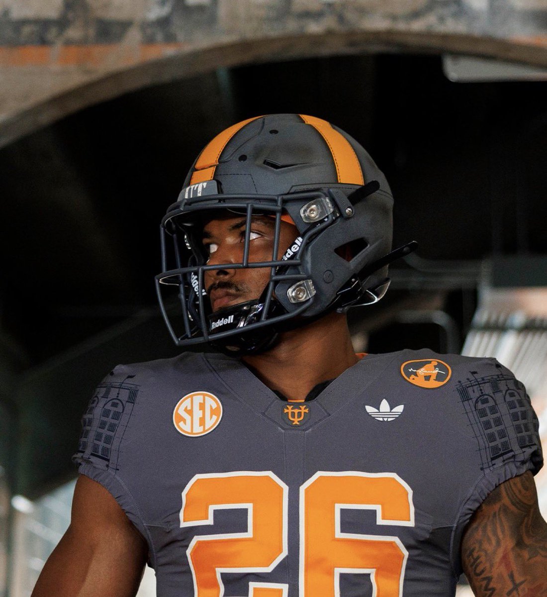 UNISWAG's tweet photo. Special Neyland Legacy “Smokey Grey” uniform for @Vol_Football that will debuts Oct. 3.

#uniswag https://t.co/sNQEcBoldb