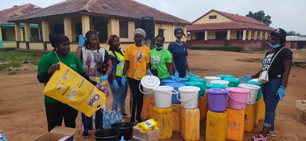 senga88292's tweet photo. 📍Bouar
#JournéeMondialeDelAideHumanitaire
Protéger les humanitaires = protéger les communautés affectées. Nous rendons hommage aux femmes &amp; hommes qui se mobilisent chaque jour pour apporter l'aide vitale aux +vulnérables malgré les défis d’accès &amp; de sécurité https://t.co/9OdY3omdga