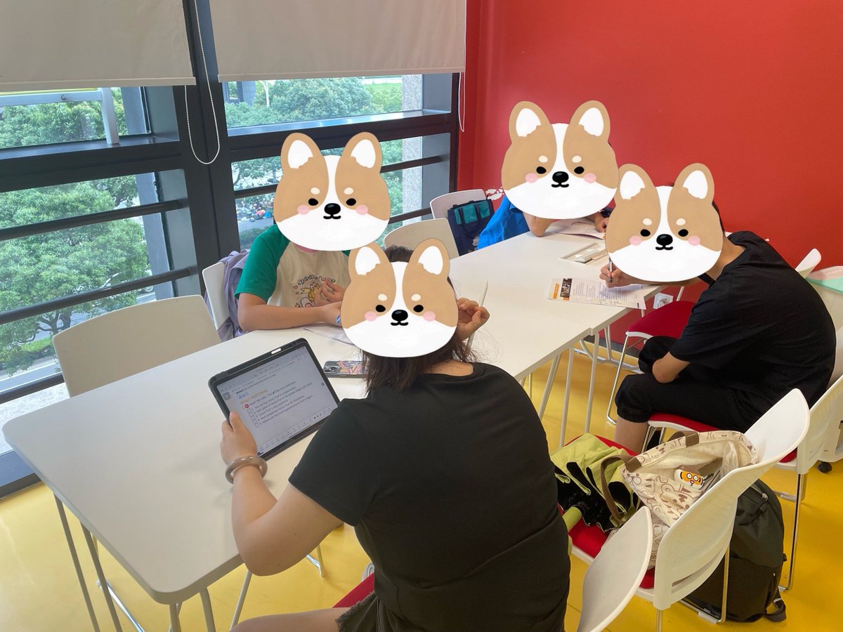 repippm's tweet photo. Just spent 10 mins laughing over silly memes with my work neighbor—small chats make busy weekdays way brighter!， https://t.co/o1yJB0kYBE