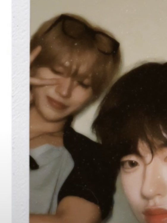 mnimimn's tweet photo. 너무 사귀고싶게 굴진 마…….. https://t.co/lkw1jMO25N