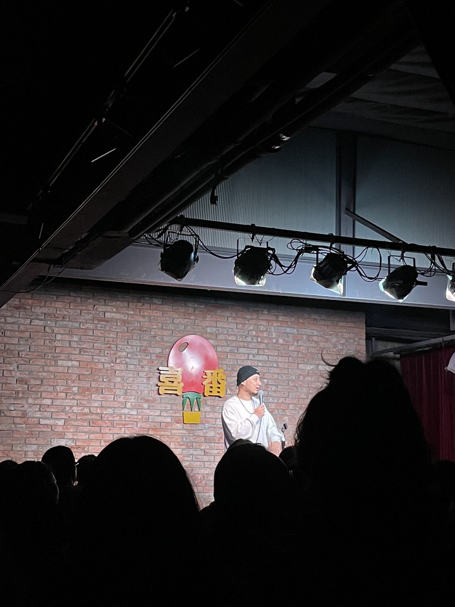 Muhamma08370157's tweet photo. Just finished a set at the tiny comedy club where the mic guy forgot to plug in the speaker. Guess the "silent laugh" is the new audience feedback https://t.co/Zsf6R8RAO3