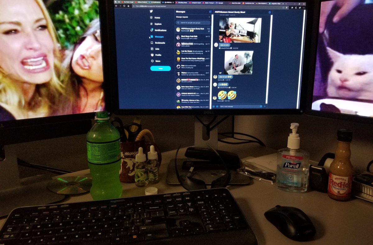 RodStiff69's tweet photo. atarivision desk setup reveal https://t.co/bAIBcCZClm
