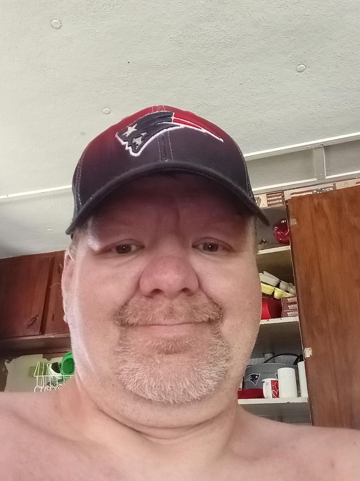 WilliamPetrmz4's tweet photo. Even though I'm sad, I always find a way to smile,you should too https://t.co/DWLxD4kgnV