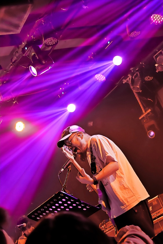 kunbura's tweet photo. Don’t miss the iconic indie band’s live show tonight at the city’s downtown venue—raw vocals, killer guitar riffs, and a night you won’t forget!， https://t.co/I3Z5PGL7ka