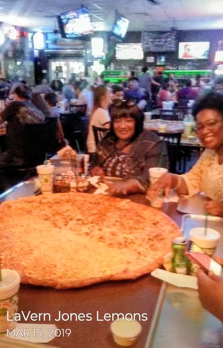 JonesLemons's tweet photo. WHAT A SPECIAL TIME FOR OUR FAMILY AT BIG LOU HOME OF THE 62 INCH PIZZA DOWN IN SAN ANTONIO TX! A MOMENT NEVER TO FORGET💜🦋. https://t.co/epkDWtGykt